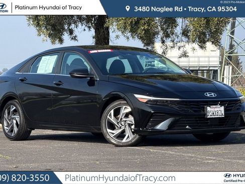 Certified 2025 Hyundai Elantra SEL image 1