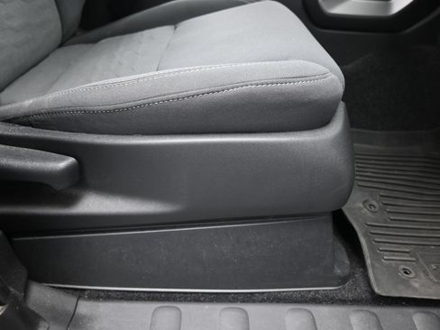 Certified 2024 Nissan Frontier SV w/ SV Convenience Package RWD image 15