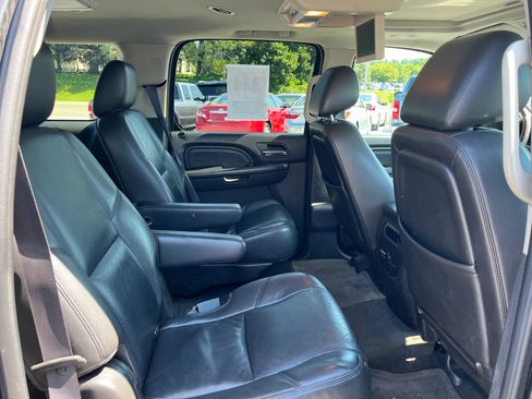 Used 2012 GMC Yukon XL Denali AWD/4WD image 14