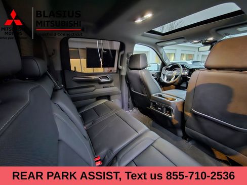 Used 2023 GMC Sierra 1500 SLT w/ SLT Convenience Package image 18
