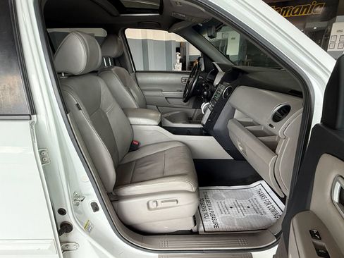 Used 2010 Honda Pilot EX-L image 12