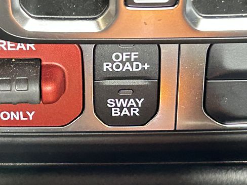 Certified 2026 Jeep Wrangler Unlimited Rubicon w/ Xtreme 35 Tire Package AWD/4WD image 32