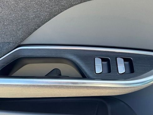 Used 2024 Lucid Air Pure RWD image 8