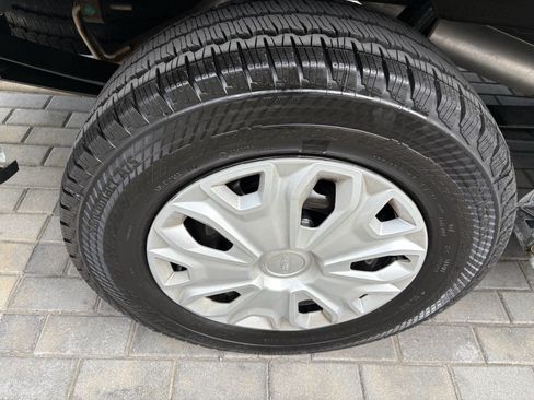 Used 2024 Ford Transit 250 Low Roof w/ Exterior Upgrade Package image 15