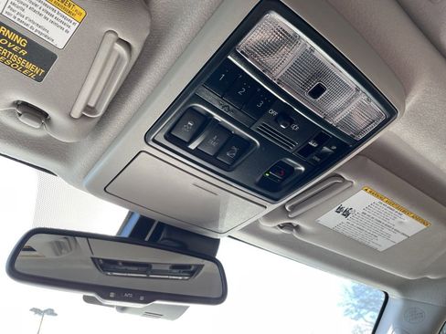 Used 2023 Toyota 4Runner Limited image 34