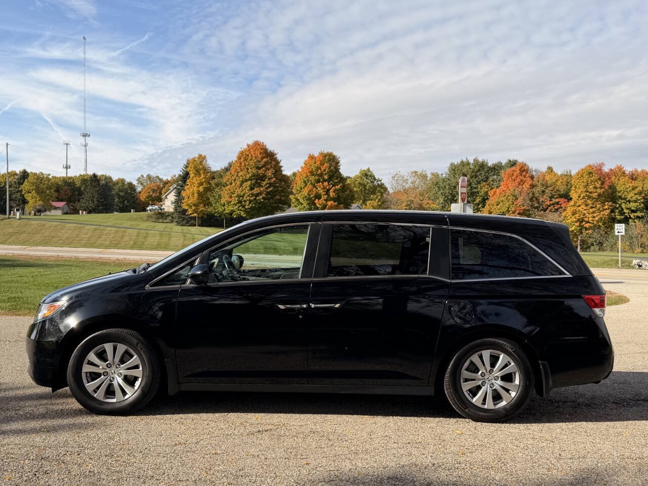 Used 2016 Honda Odyssey EX-L image 2
