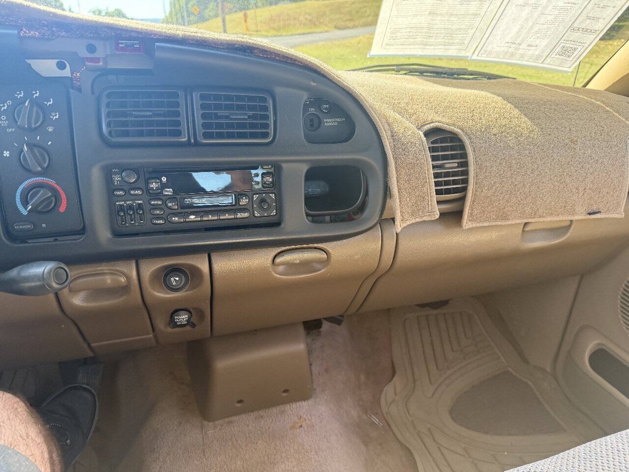 Used 2000 Dodge Ram 2500 Truck 2WD Quad Cab image 23
