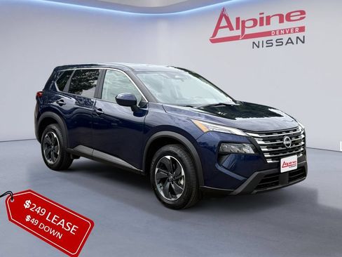 Used 2024 Nissan Rogue SV AWD/4WD image 7