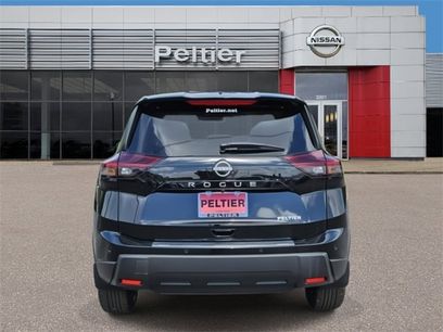 New 2025 Nissan Rogue SV