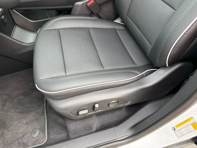New 2026 Buick Enclave Preferred w/ Power Package FWD image 17