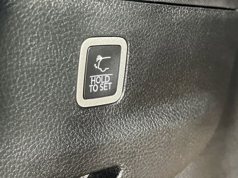 Used 2023 Jeep Wagoneer L Series III w/ Preferred Equipment Group image 34