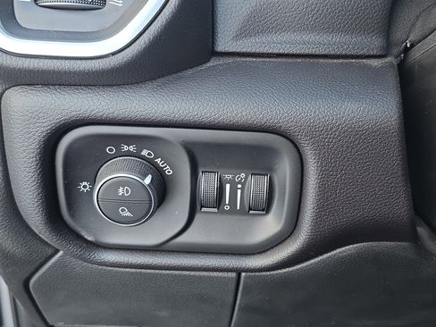 Used 2024 RAM 2500 Laramie image 21