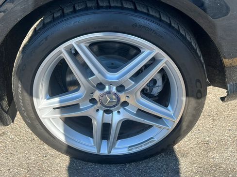 Used 2013 Mercedes-Benz E 550 4MATIC Sedan image 19