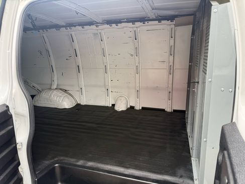 Used 2020 Chevrolet Express 2500 Extended w/ Communications Package image 23