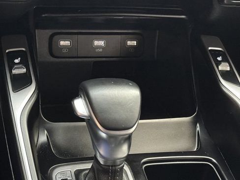 Used 2022 Kia Sorento S FWD image 14