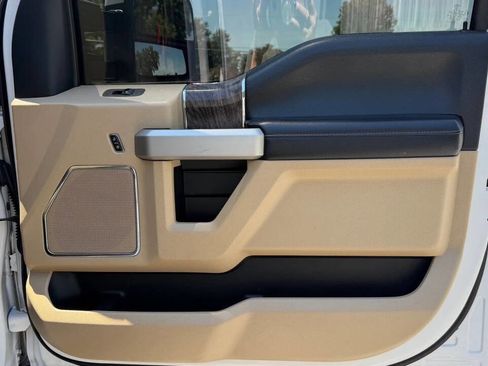 Used 2019 Ford F250 Lariat w/ Lariat Value Package AWD/4WD image 26