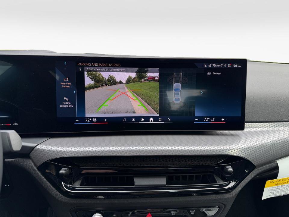 New 2026 BMW 330i xDrive Sedan w/ M Sport Package AWD/4WD image 19