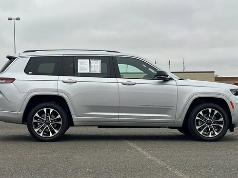 Used 2023 Jeep Grand Cherokee L Overland RWD image 2