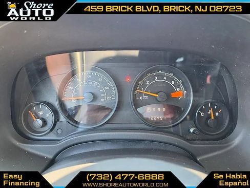 Used 2017 Jeep Patriot Latitude AWD/4WD image 12