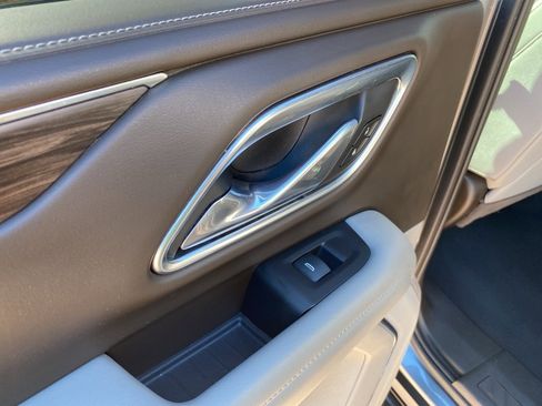 Used 2021 Chevrolet Tahoe LS w/ Driver Alert Package image 17