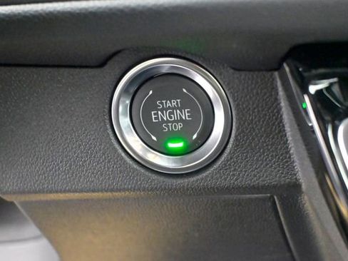 New 2026 Chevrolet Traverse LT w/ Sun and Wheel Package image 22