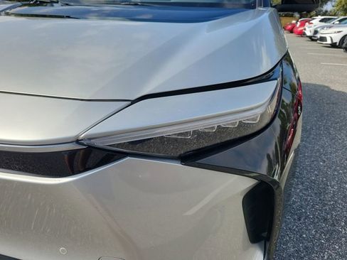 Used 2024 Toyota bZ4X Limited image 16