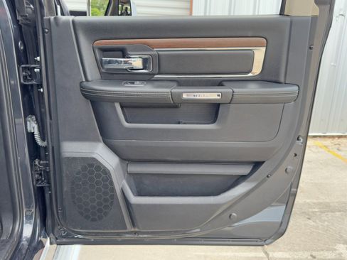 Used 2015 RAM 3500 Laramie image 41