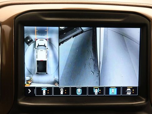 Used 2022 Chevrolet Silverado 2500 High Country w/ Safety Package II image 25