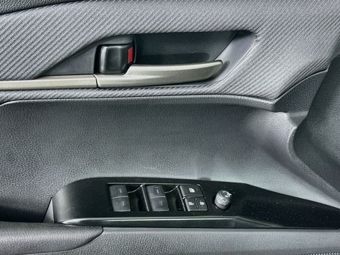Used 2026 Toyota Camry SE w/ Multimedia Upgrade Package FWD image 15