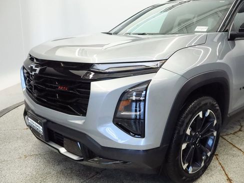 Used 2025 Chevrolet Equinox RS w/ Convenience Package III AWD/4WD image 14