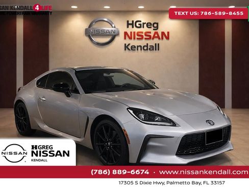 Used 2022 Toyota GR86 Premium RWD image 1