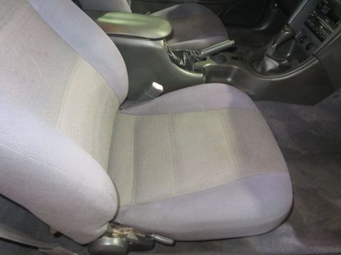 Used 2004 Ford Mustang Coupe RWD image 24