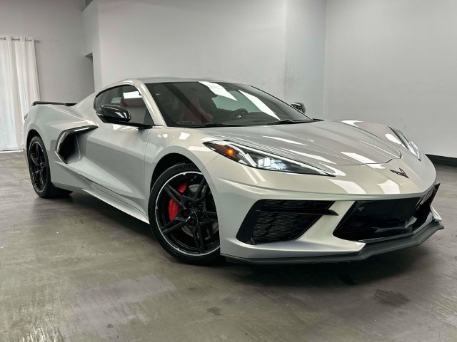 Used 2024 Chevrolet Corvette Stingray Preferred Cpe w/ Z51 Performance Package RWD image 5