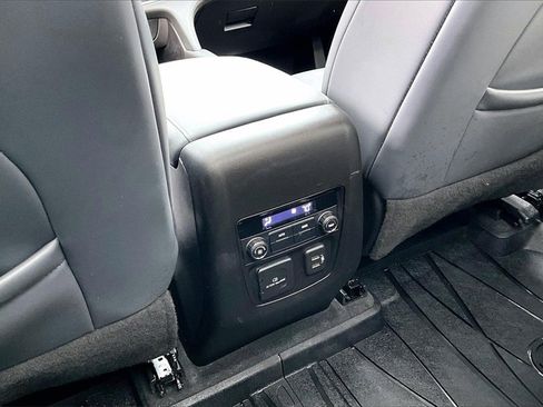 Used 2022 Buick Enclave Essence w/ Experience Buick Package image 34