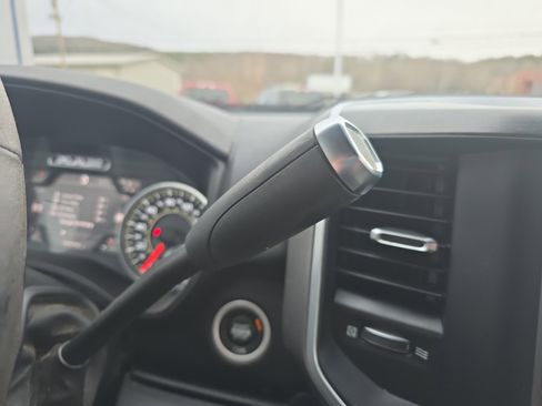 Used 2021 RAM 3500 Big Horn w/ Level 2 Equipment Group image 25