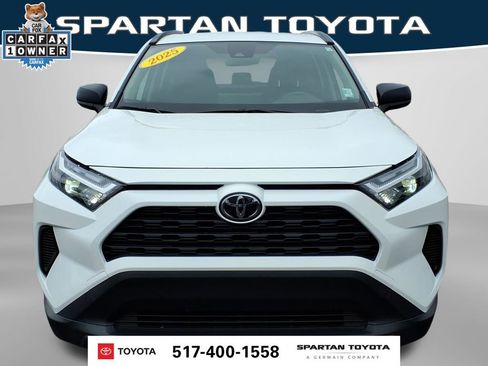 Used 2025 Toyota RAV4 LE AWD/4WD image 3