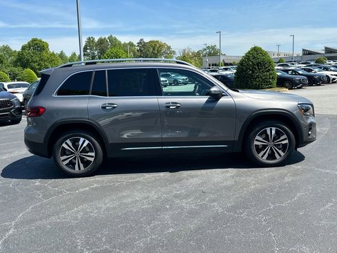 New 2026 Mercedes-Benz GLB 250 4MATIC image 8
