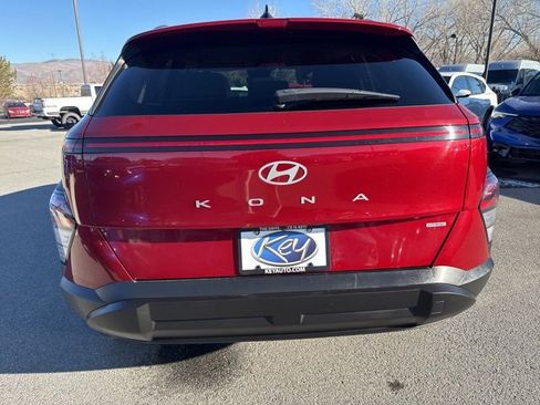 Used 2025 Hyundai Kona SEL image 4