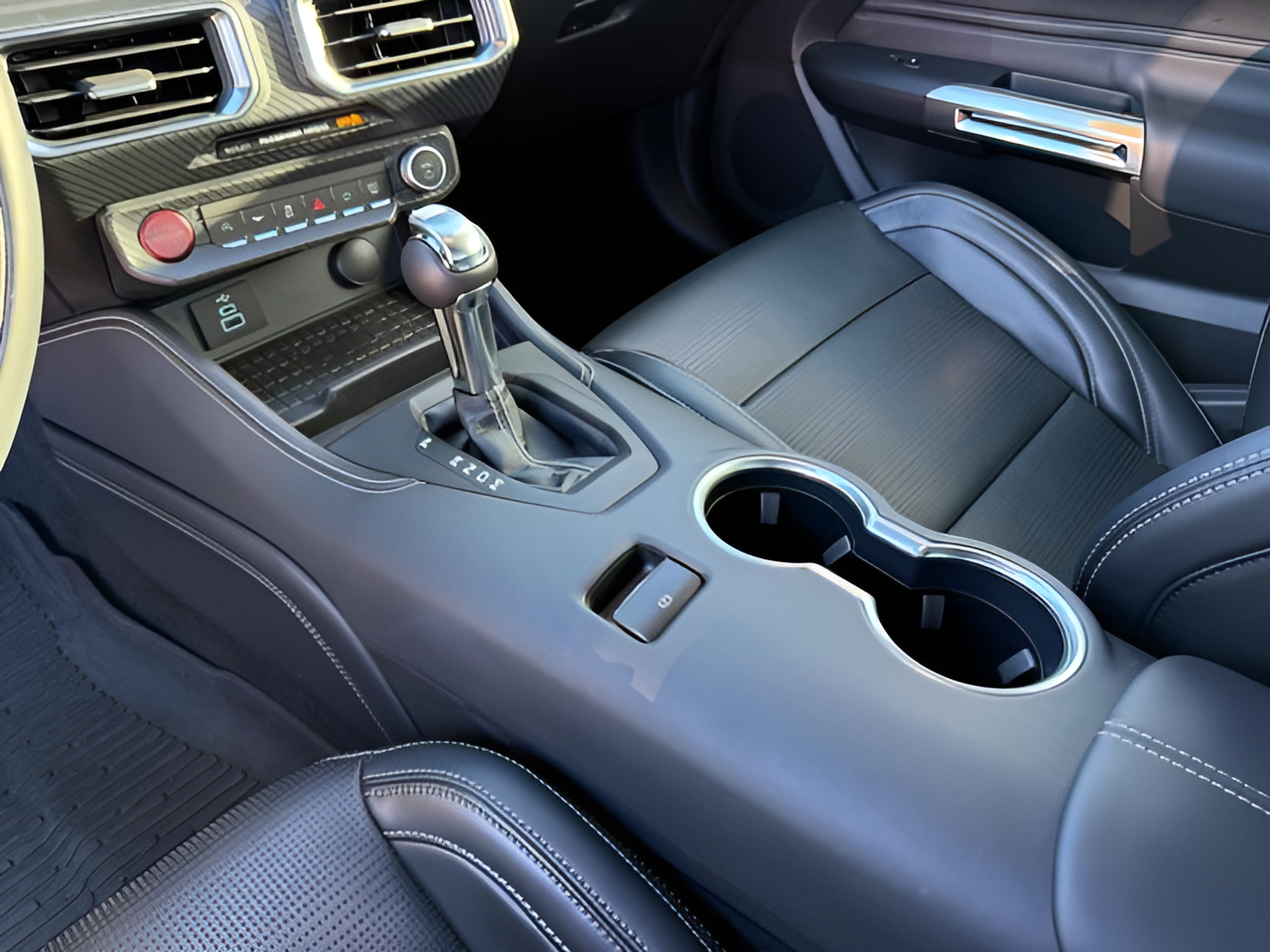 Used 2024 Ford Mustang GT Premium RWD image 23