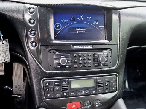 Used 2013 Maserati GranTurismo MC image 21