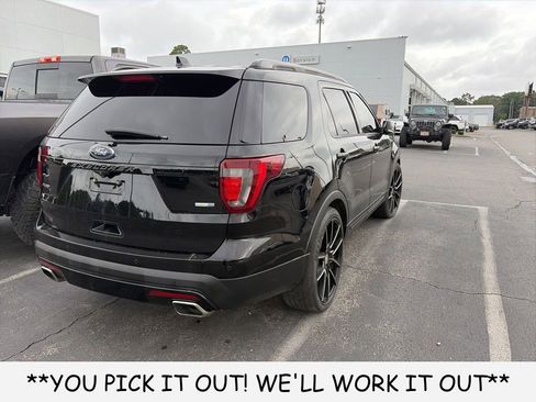 Used 2017 Ford Explorer Sport w/ Equipment Group 401A AWD/4WD image 4