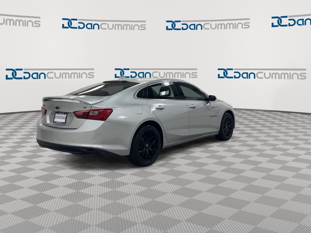 Used 2018 Chevrolet Malibu LT FWD image 8