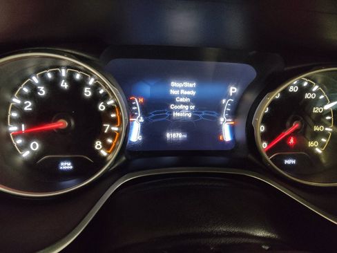 Used 2017 Jeep Compass Latitude w/ Popular Equipment Group FWD image 23