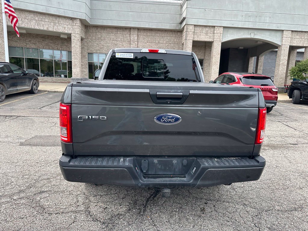 Used 2016 Ford F150 XLT w/ Equipment Group 302A Luxury AWD/4WD image 4