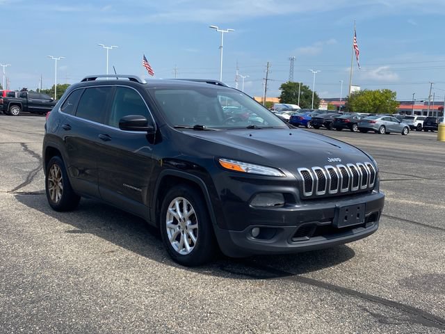 Used 2014 Jeep Cherokee Latitude w/ Cold Weather Group FWD image 1