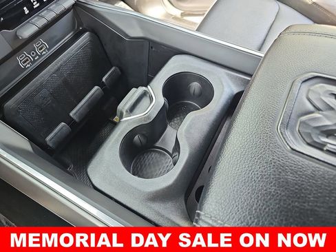 Used 2025 RAM 1500 Laramie AWD/4WD image 27