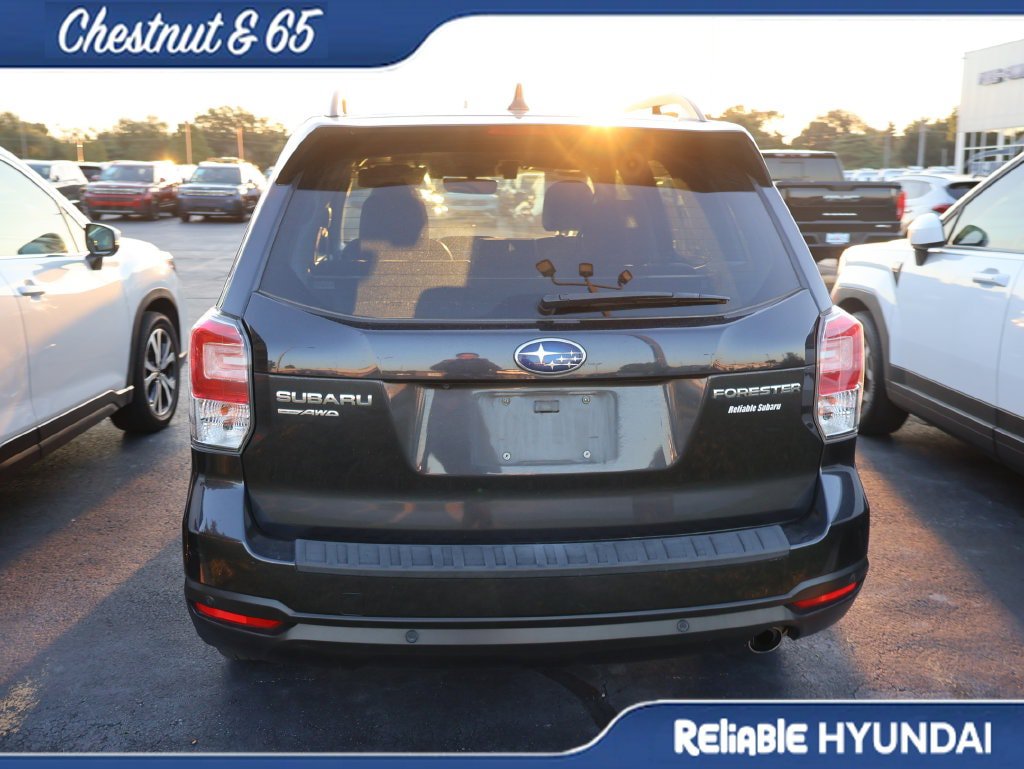 Used 2018 Subaru Forester 2.5i Touring w/ Popular Package #3B AWD/4WD image 18