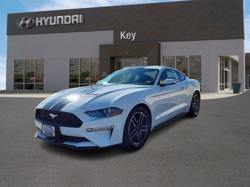 Used 2019 Ford Mustang Premium image 7