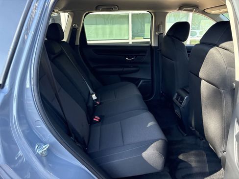 Used 2025 Honda CR-V LX image 12