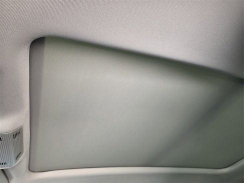 New 2026 Volkswagen Atlas SE image 17